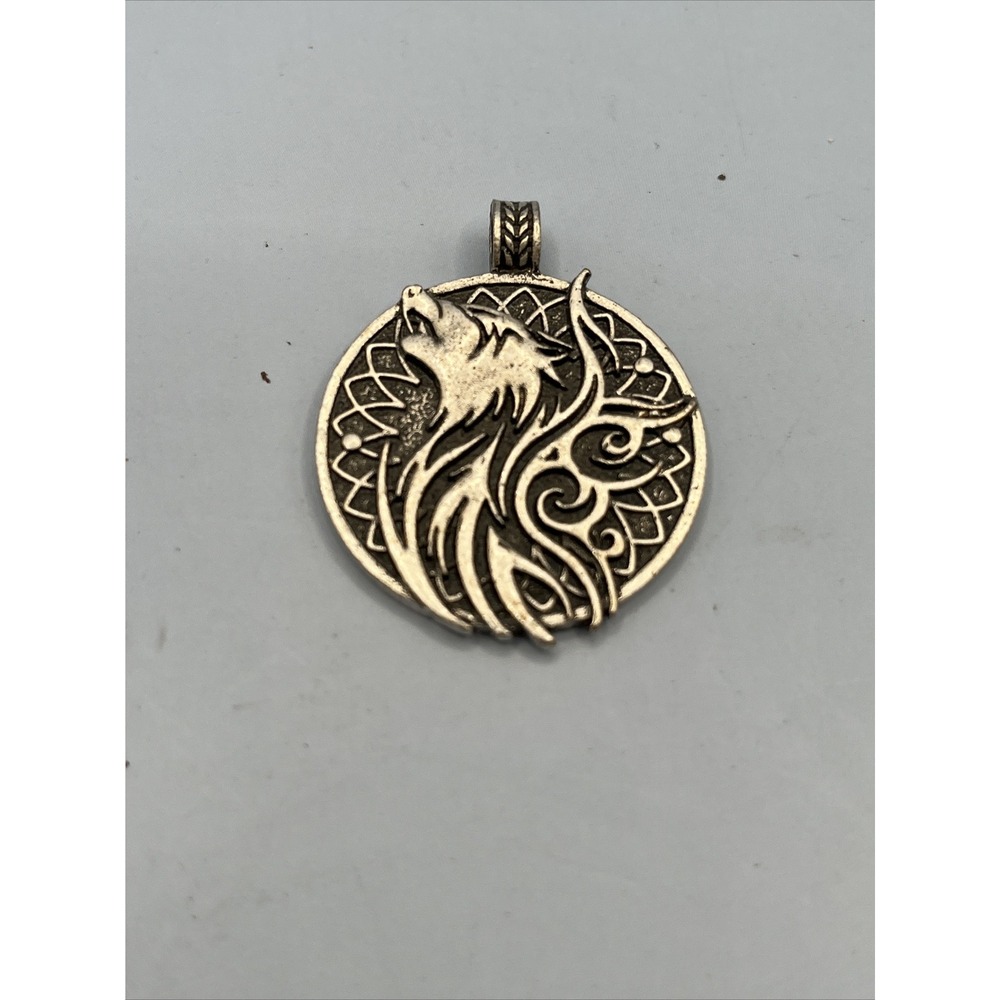 Legends Slavic Pattern Howling Wolf Pendant